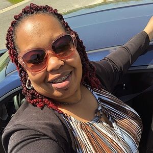 Meet your Posher, Rona